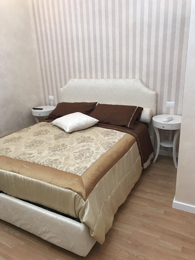 Donna Margharet Bed & Breakfast Crotone Exterior photo